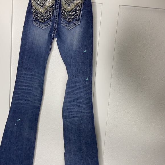 Used:has a few spots on back on jeans. Listed in photos - Picture 9 of 9